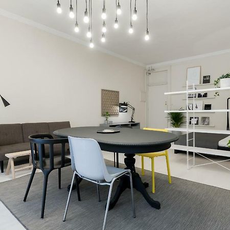 Baixa24 •P1L• Amplo Estudio Na Baixa Com Varanda Porto Buitenkant foto